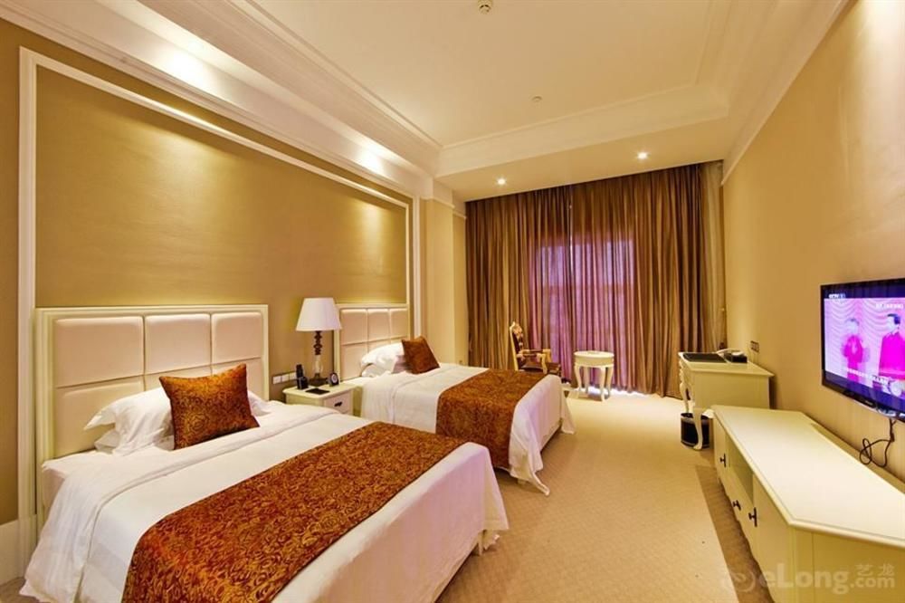Blue Sky Hotel Yantai Exterior foto